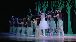 modern dance performance 2007